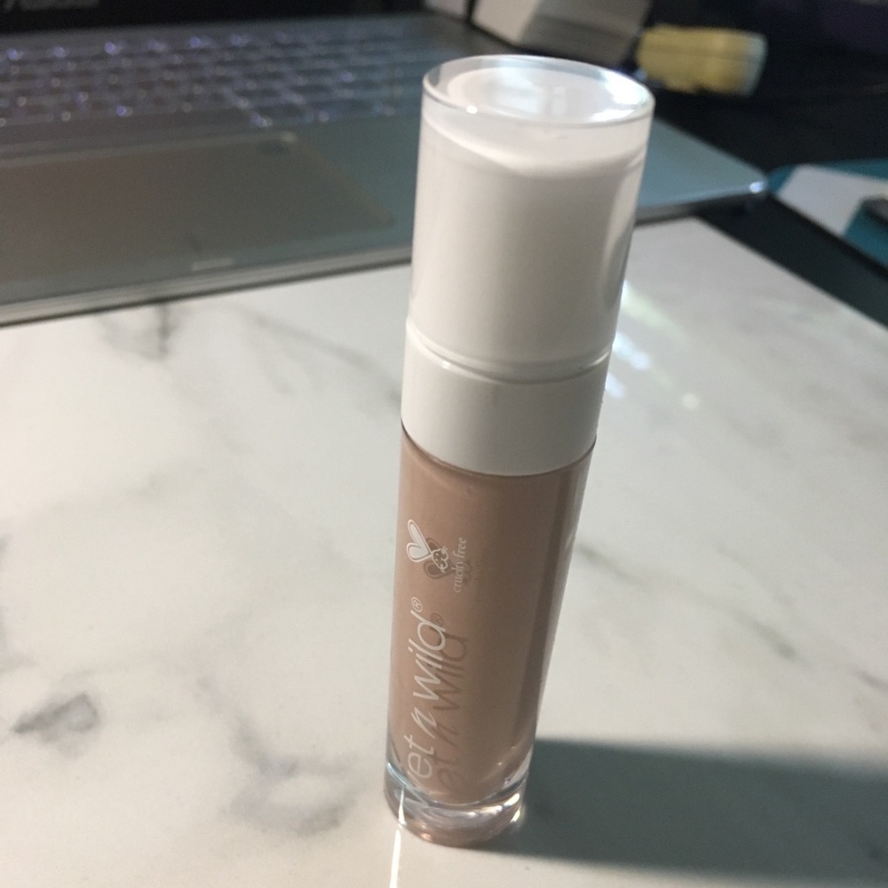 Liquid lipstick